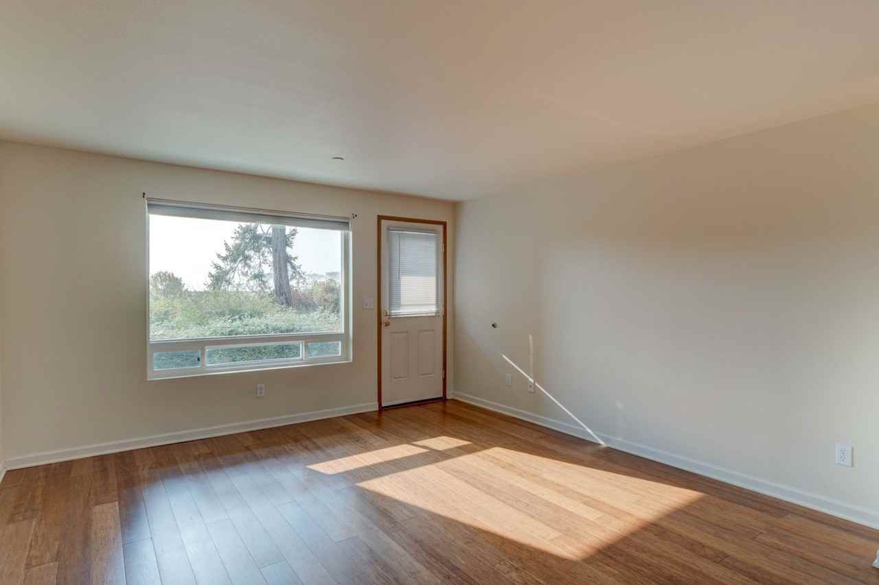 485 Sw Bayshore Dr #D102 - Photo 7 of 18