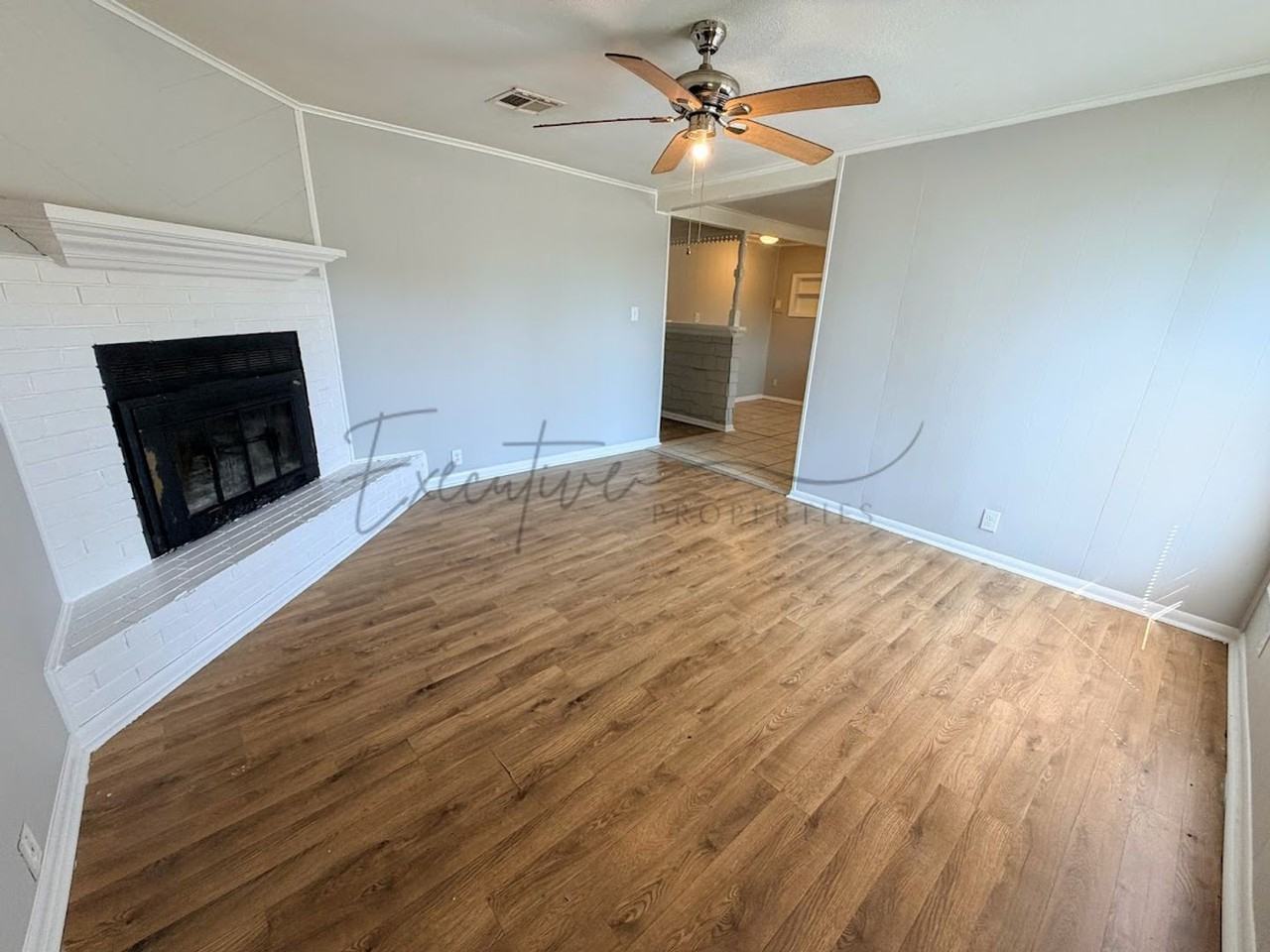 2514 Hazel St - Photo 2 of 16