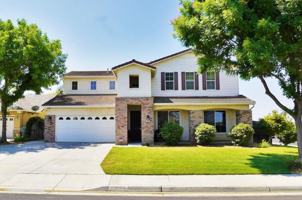 featured image of 2297 Independence Pl