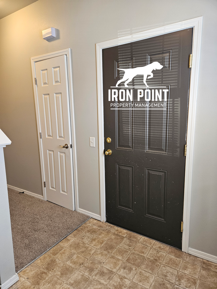 2008 E White Oak Ct - Photo 3 of 27