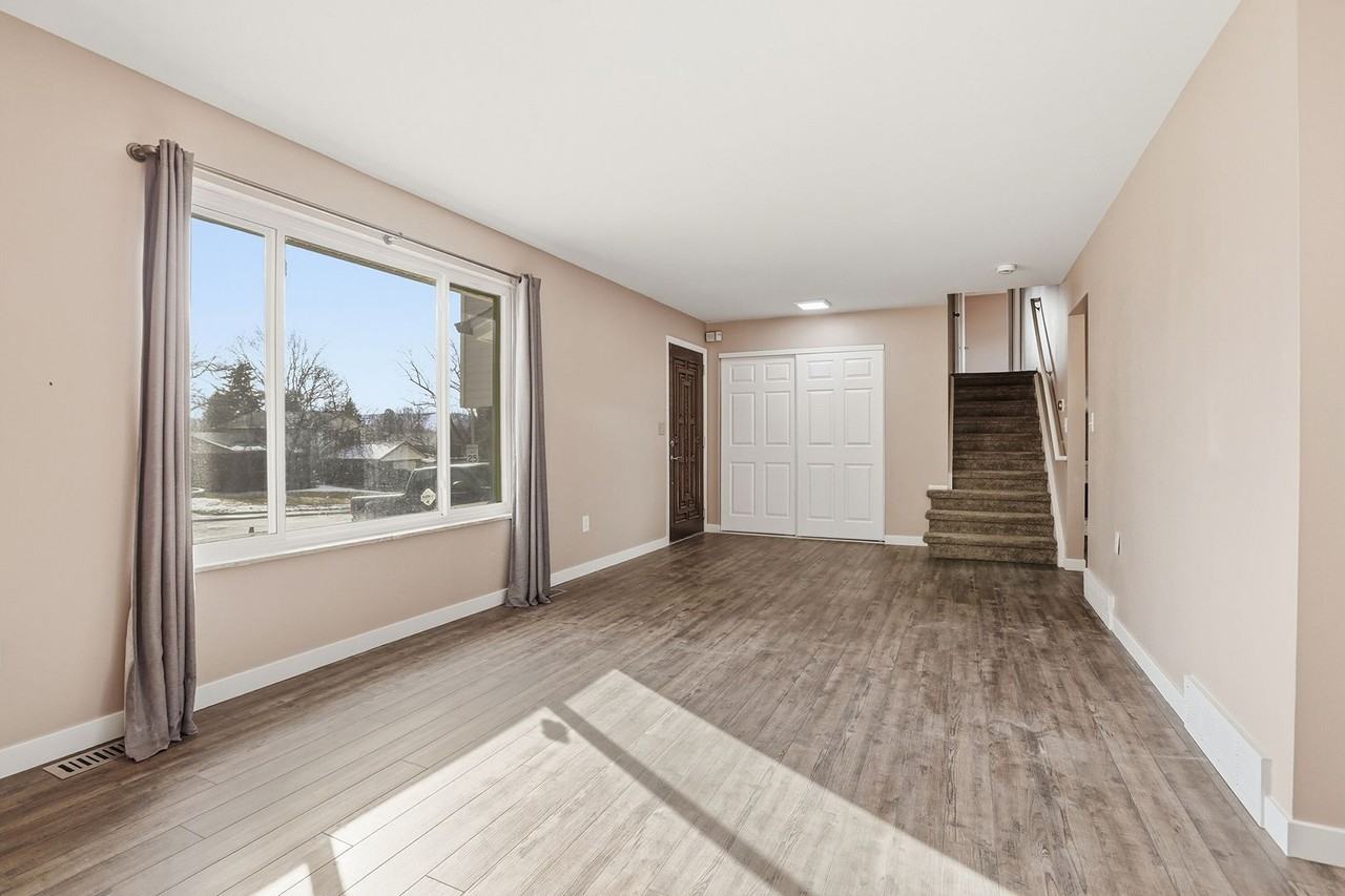 11645 W 73rd Pl - Photo 4 of 30