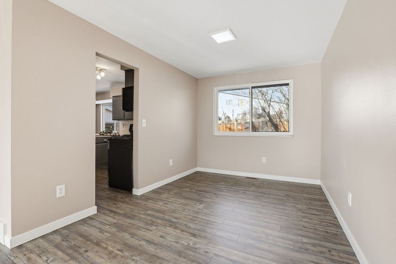 11645 W 73rd Pl - Photo 5 of 30