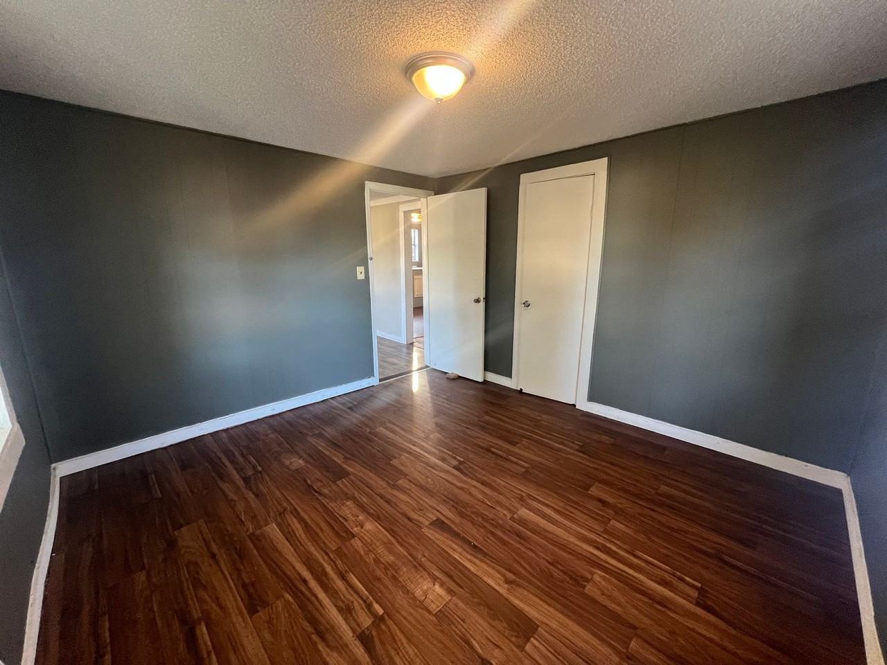 1818 Fosters Ferry Rd - Photo 5 of 10