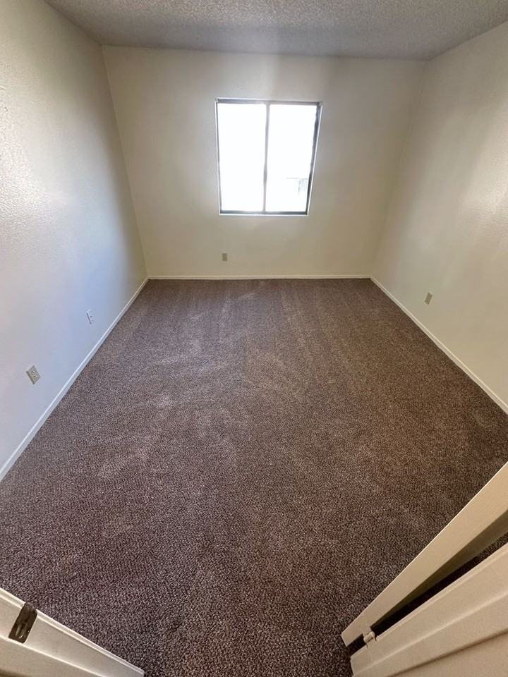 3800 Desert Marina Dr #164 - Photo 4 of 6