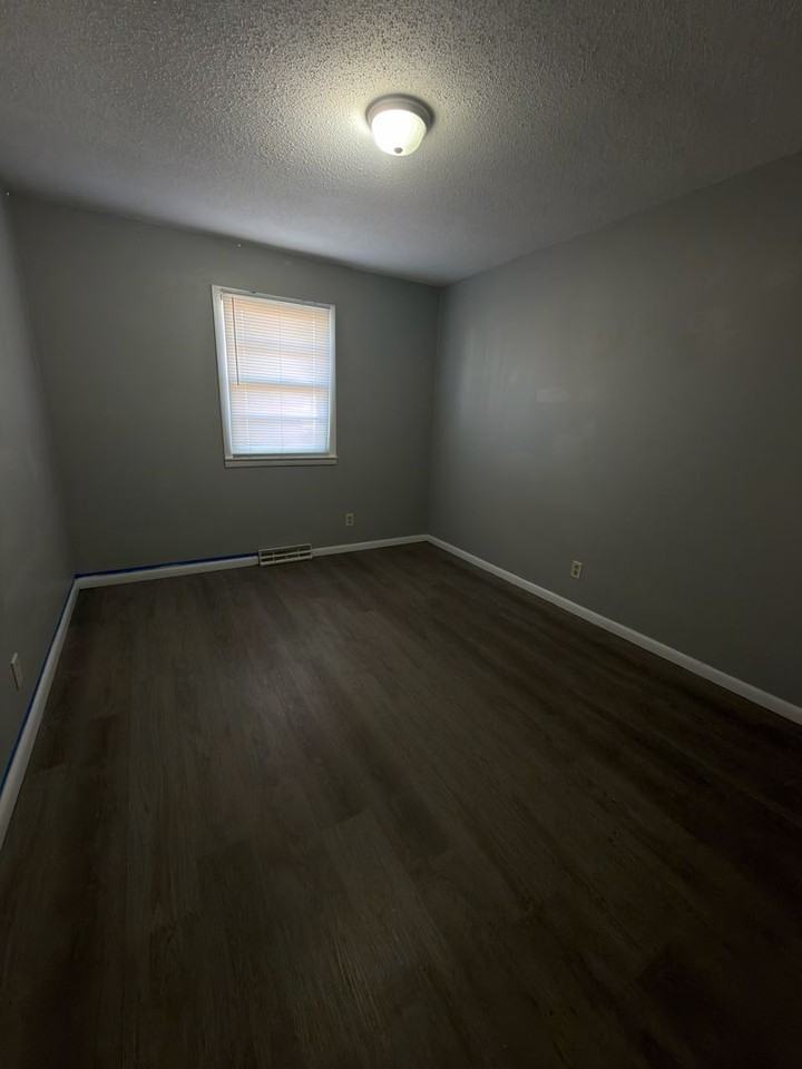 747 S Nettleton Ave - Photo 7 of 10