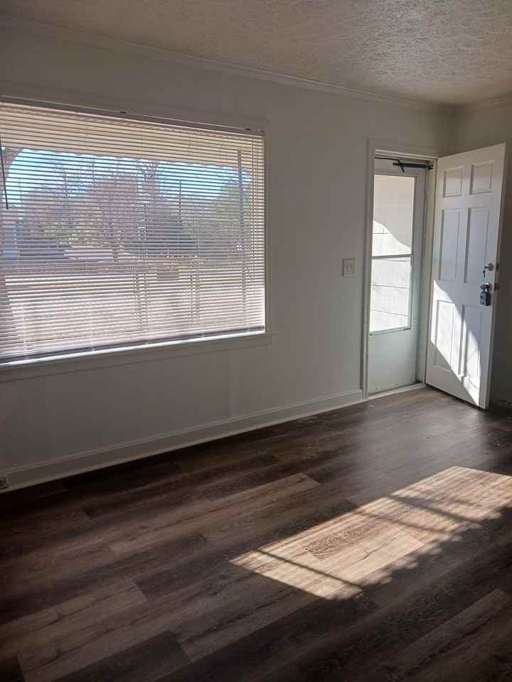 4560 Reese Rd - Photo 2 of 18