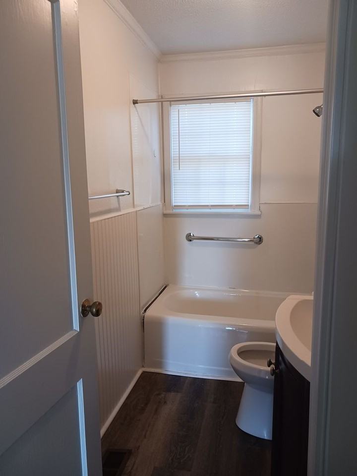 4560 Reese Rd - Photo 5 of 18