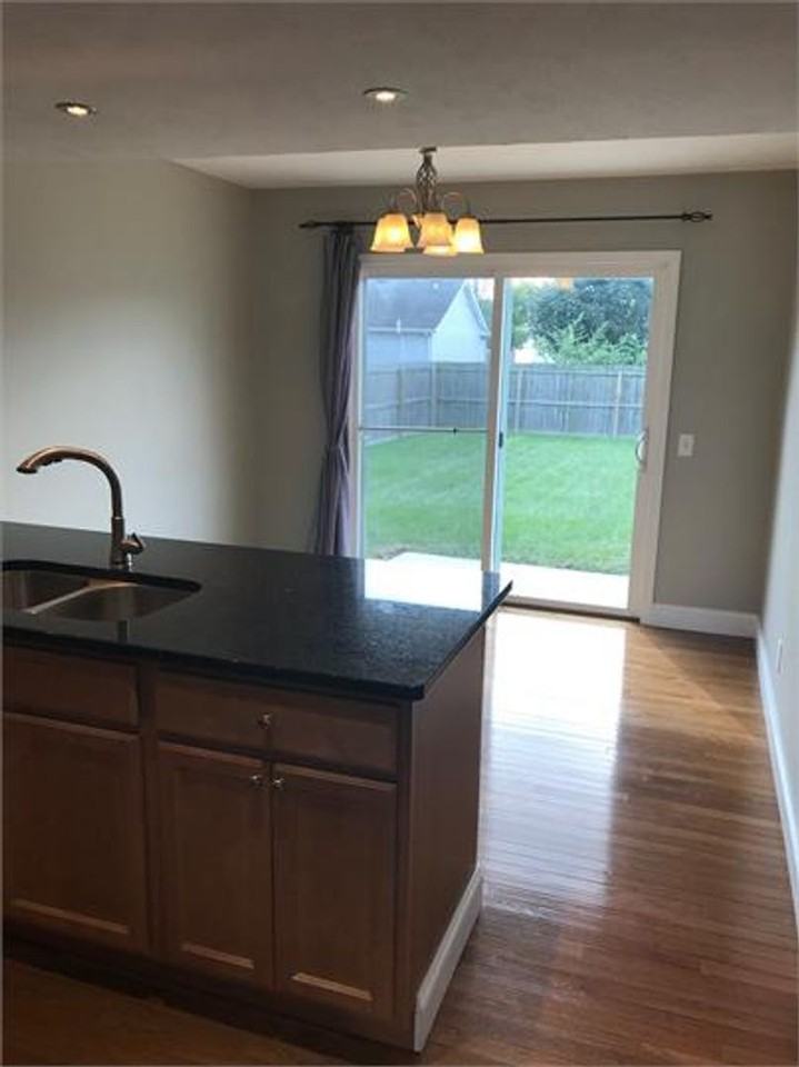 108 Eagle Ridge Dr - Photo 3 of 10