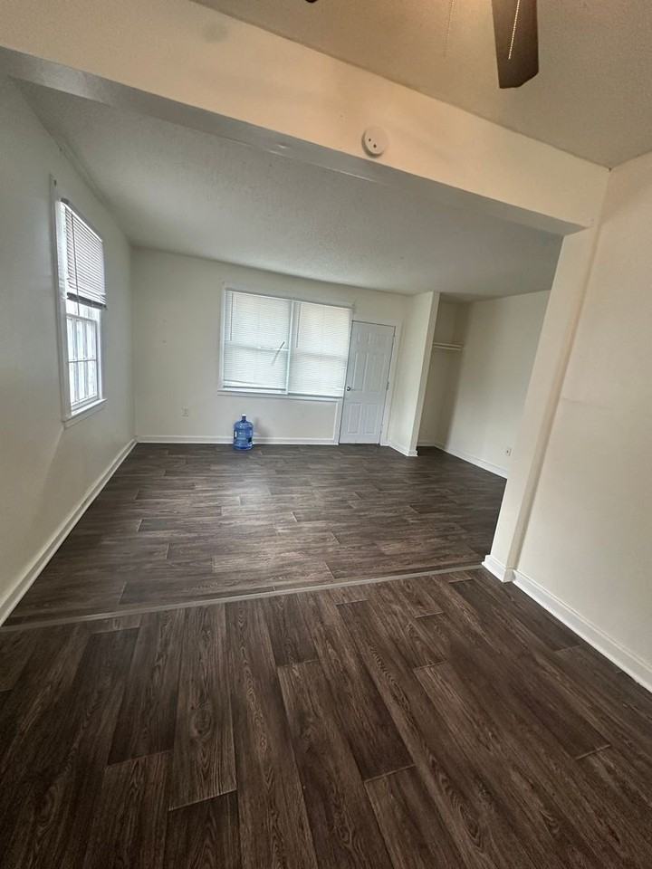 741 W 1st St - Photo 3 of 8