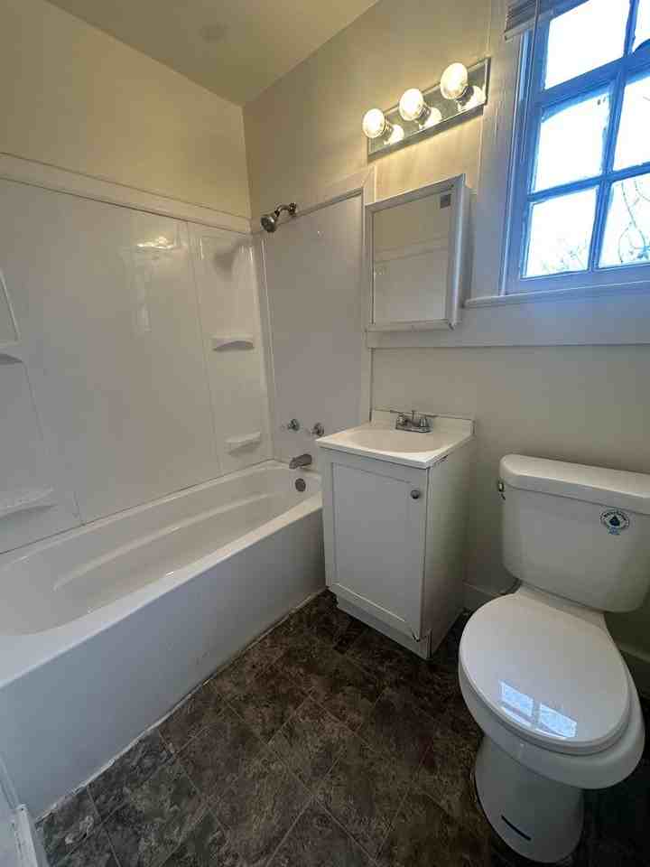 741 W 1st St - Photo 6 of 8