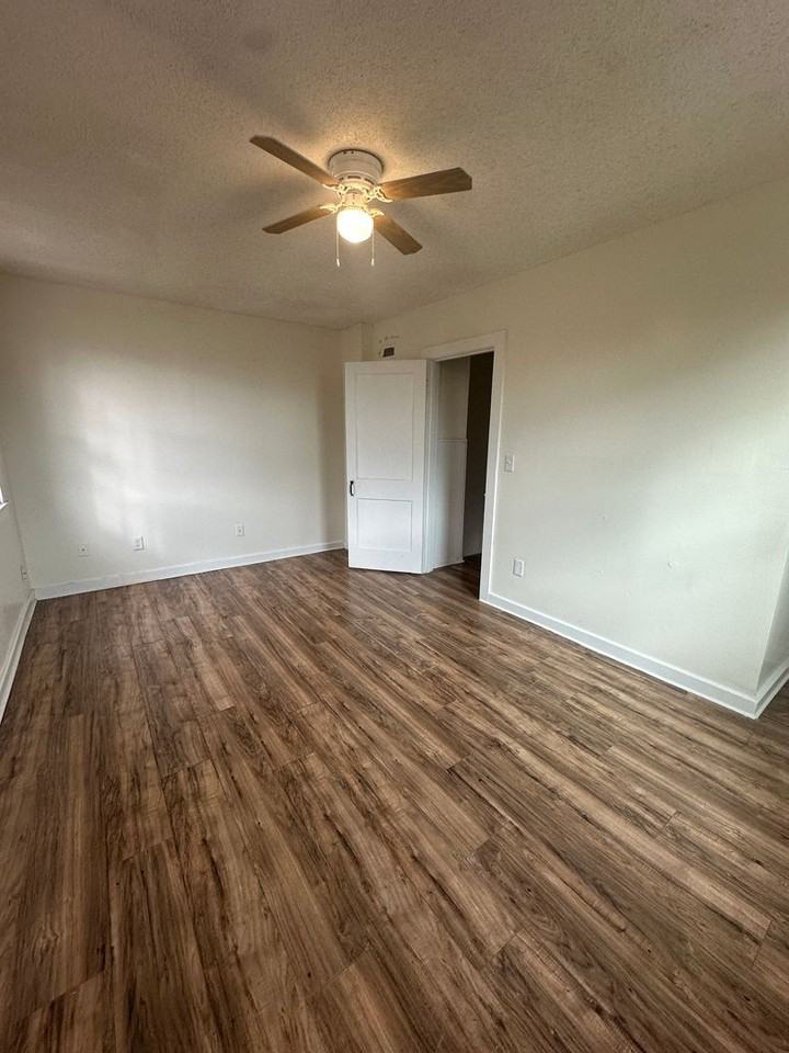 741 W 1st St - Photo 7 of 8