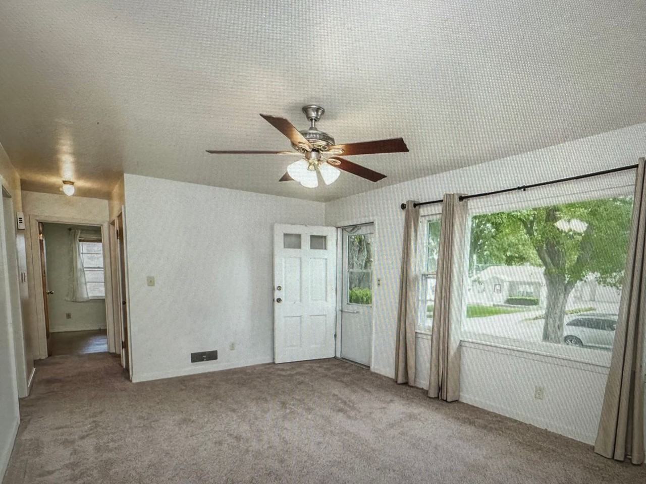 1521 Patton Ave - Photo 2 of 15