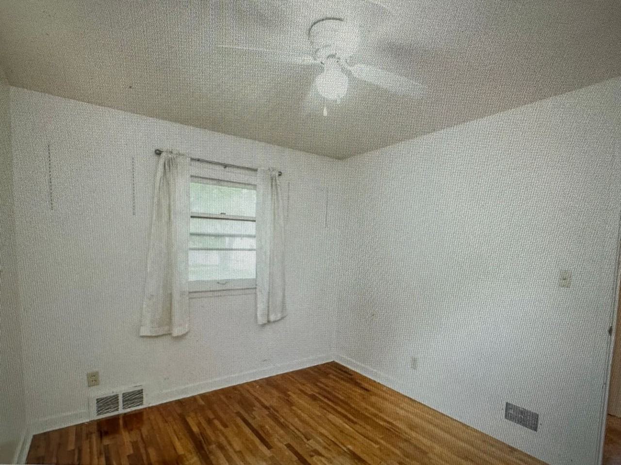 1521 Patton Ave - Photo 6 of 15