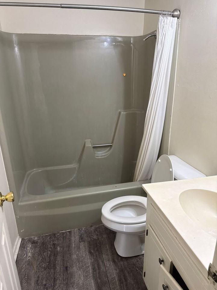 16990 Lake Charles Hwy - Photo 5 of 9