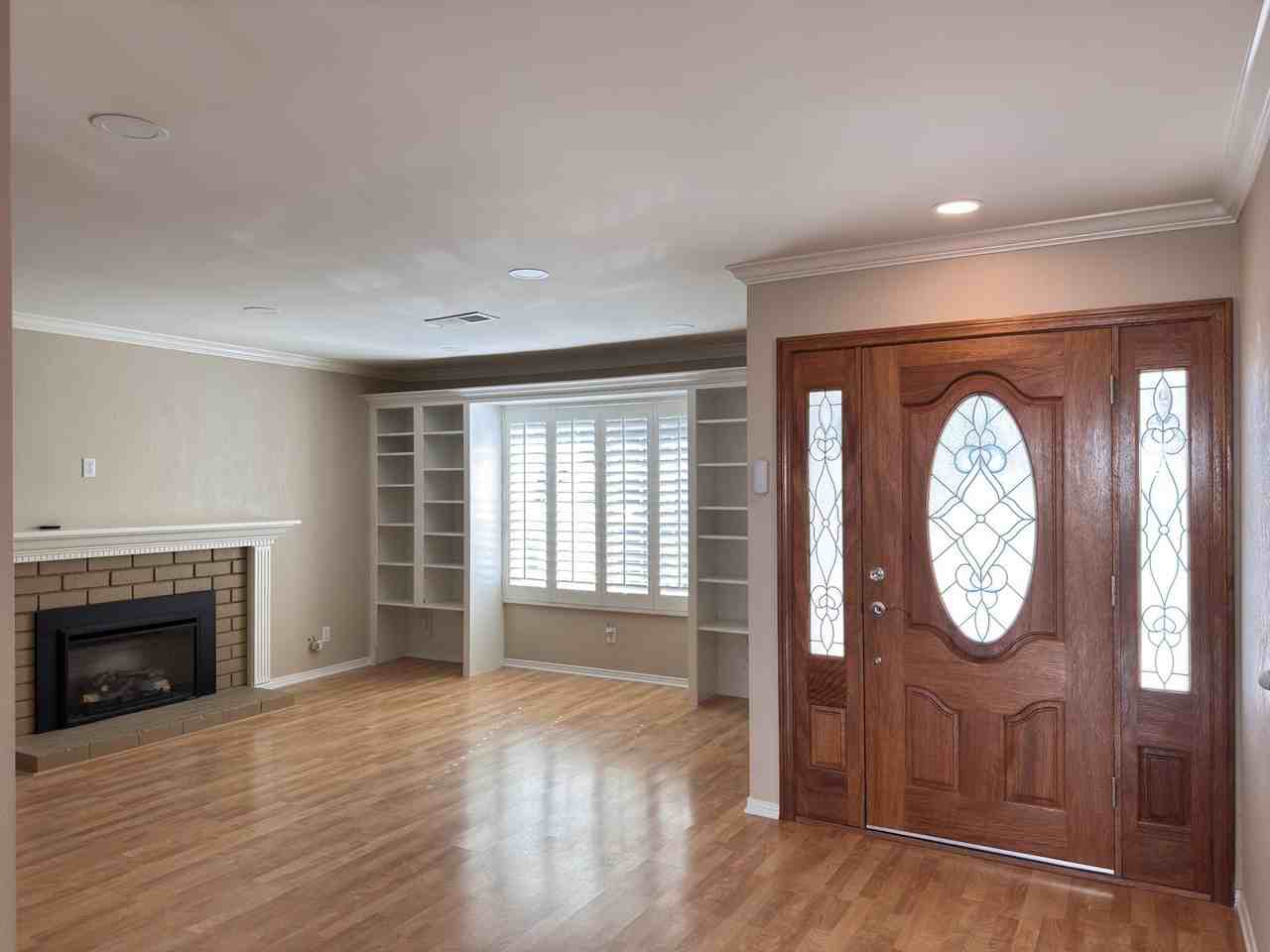 2407 Esther View Dr - Photo 5 of 20