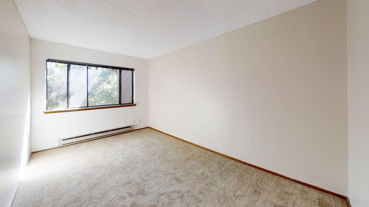 2633 Juniper Ave - Photo 6 of 11