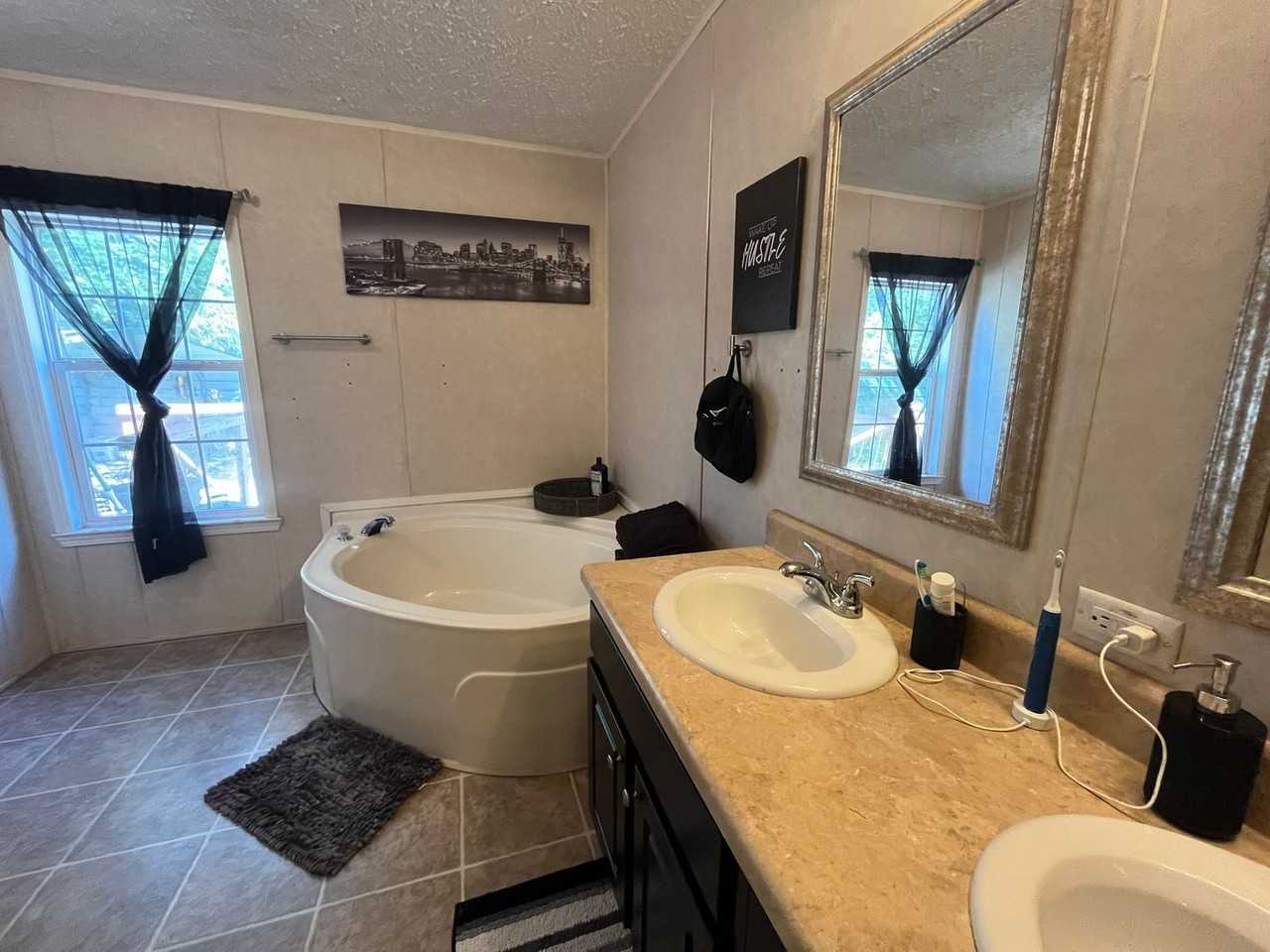 6426 203rd Pl - Photo 7 of 14