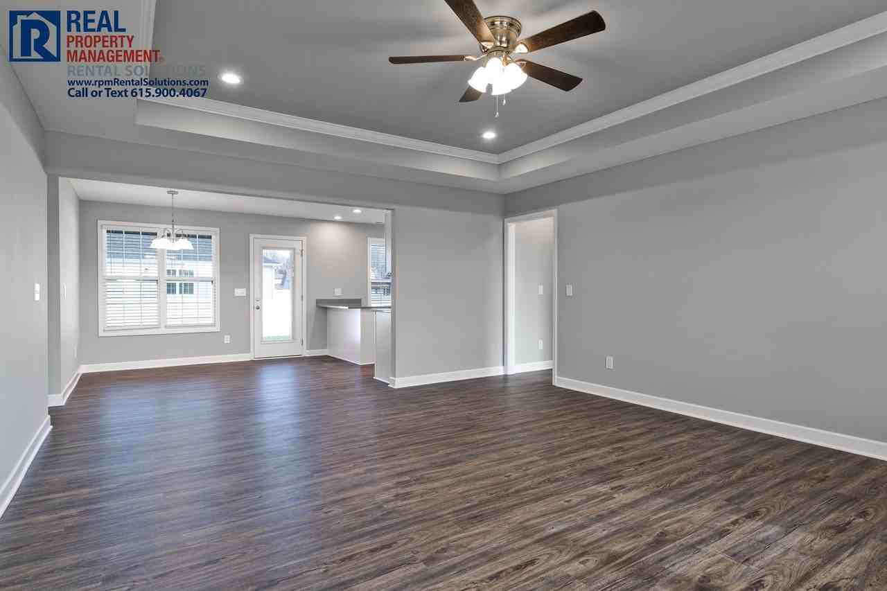 131 Hilltop St - Photo 6 of 22