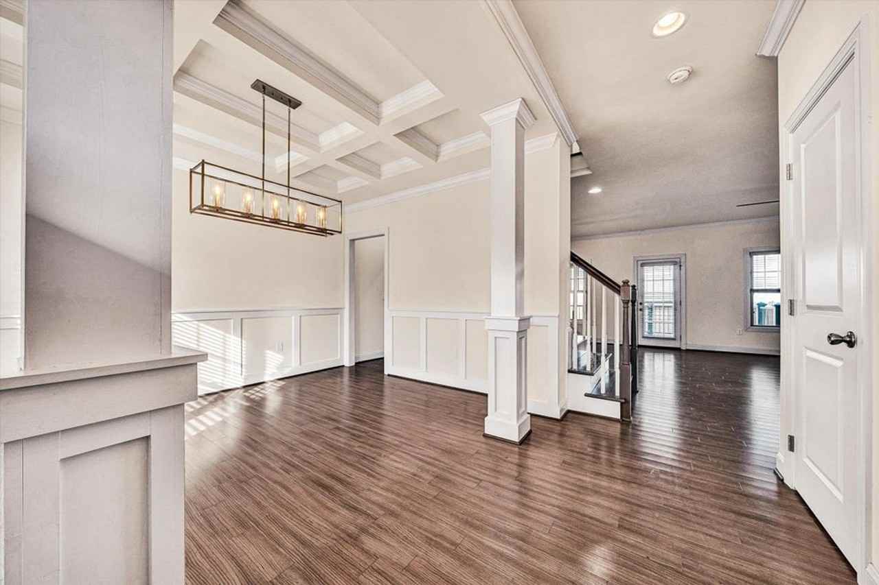 6982 Linn Cove Ct - Photo 6 of 45