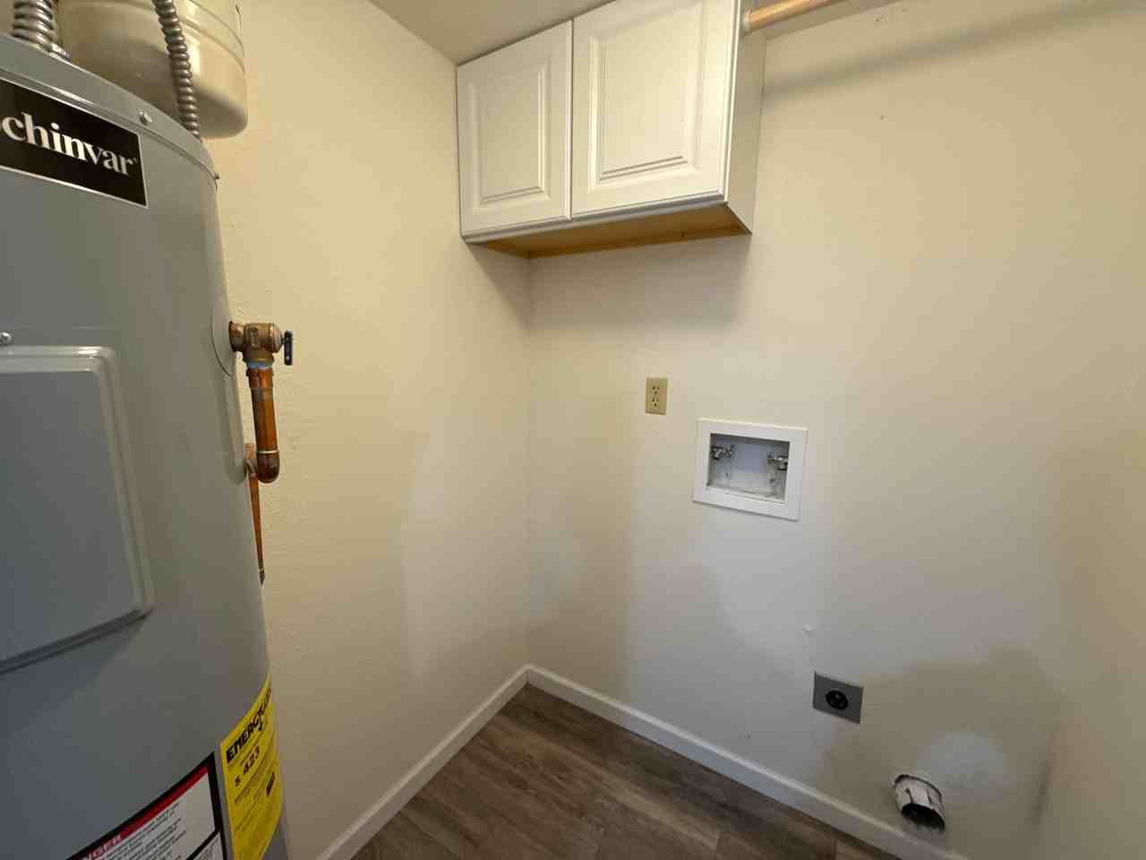 1131 N Tapadero Dr - Photo 5 of 17