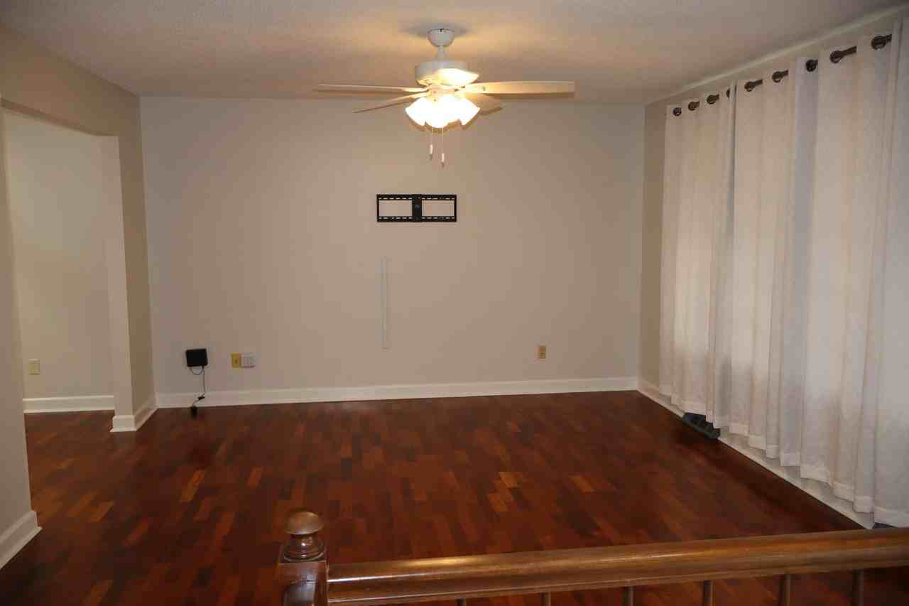 3809 Rollins Rd - Photo 2 of 22