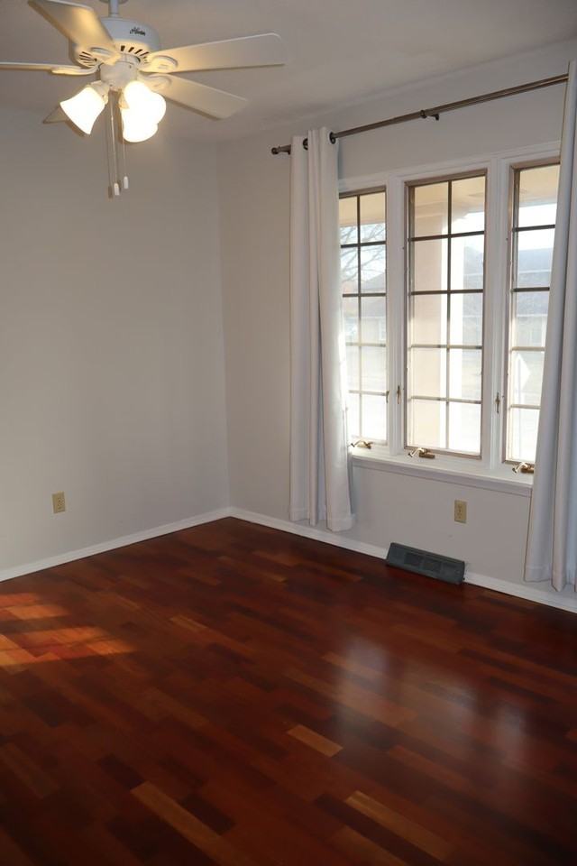 3809 Rollins Rd - Photo 5 of 22