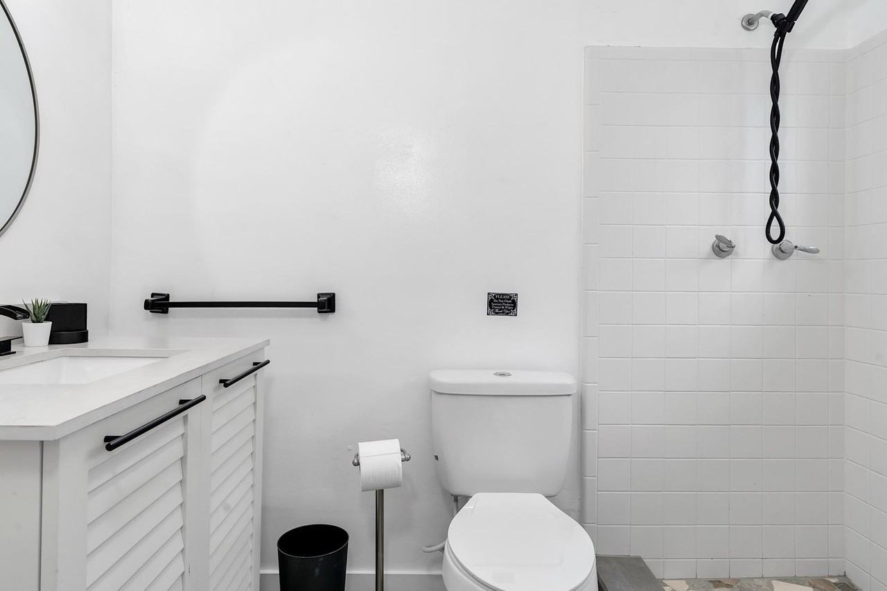 2233 Se 15th St #0 - Photo 5 of 49