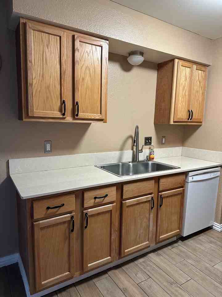 1110 Chapel View Dr - Photo 7 of 13