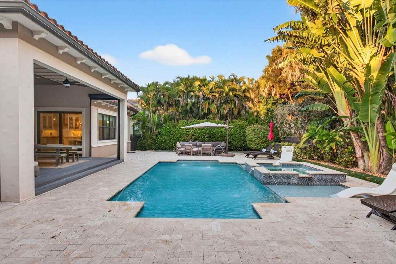 17662 Cadena Dr - Photo 2 of 50