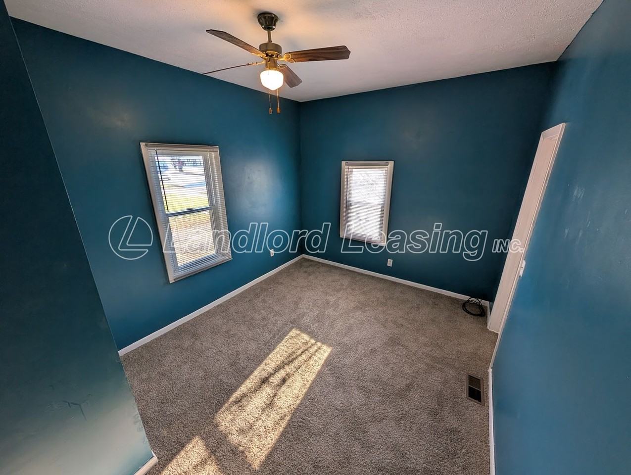 259 Lake Ave - Photo 7 of 15