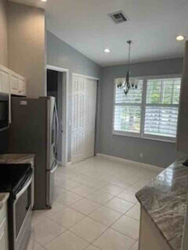 2641 Clipper Cir - Photo 2 of 16