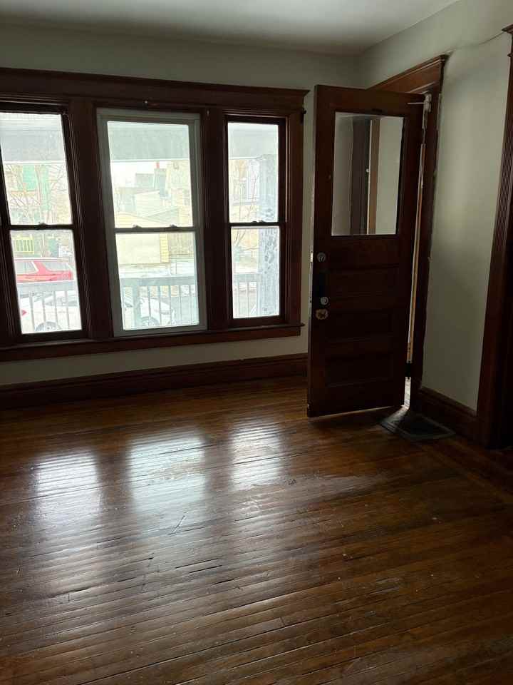 193 Massachusetts Ave #1 - Photo 6 of 6