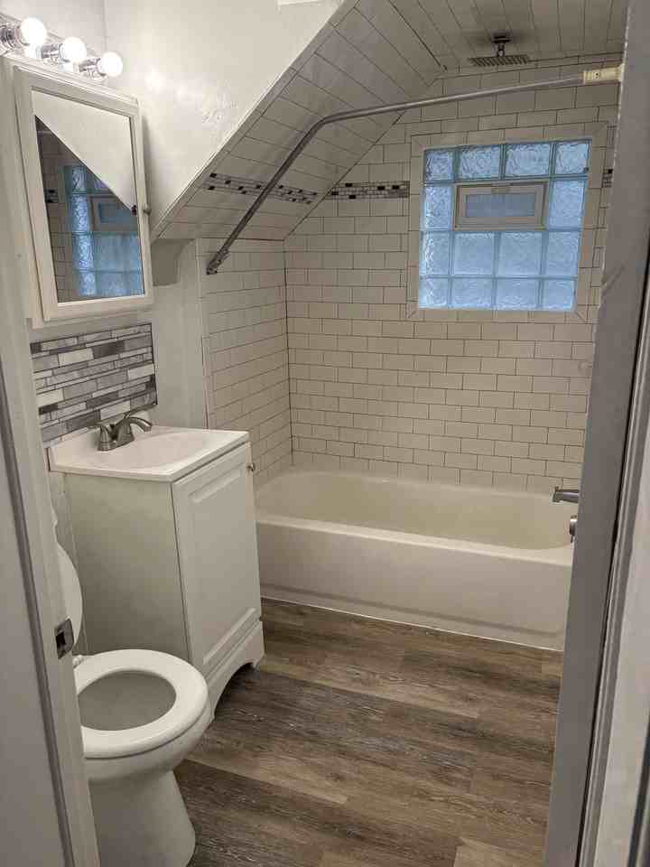 193 Massachusetts Ave #1 - Photo 4 of 6