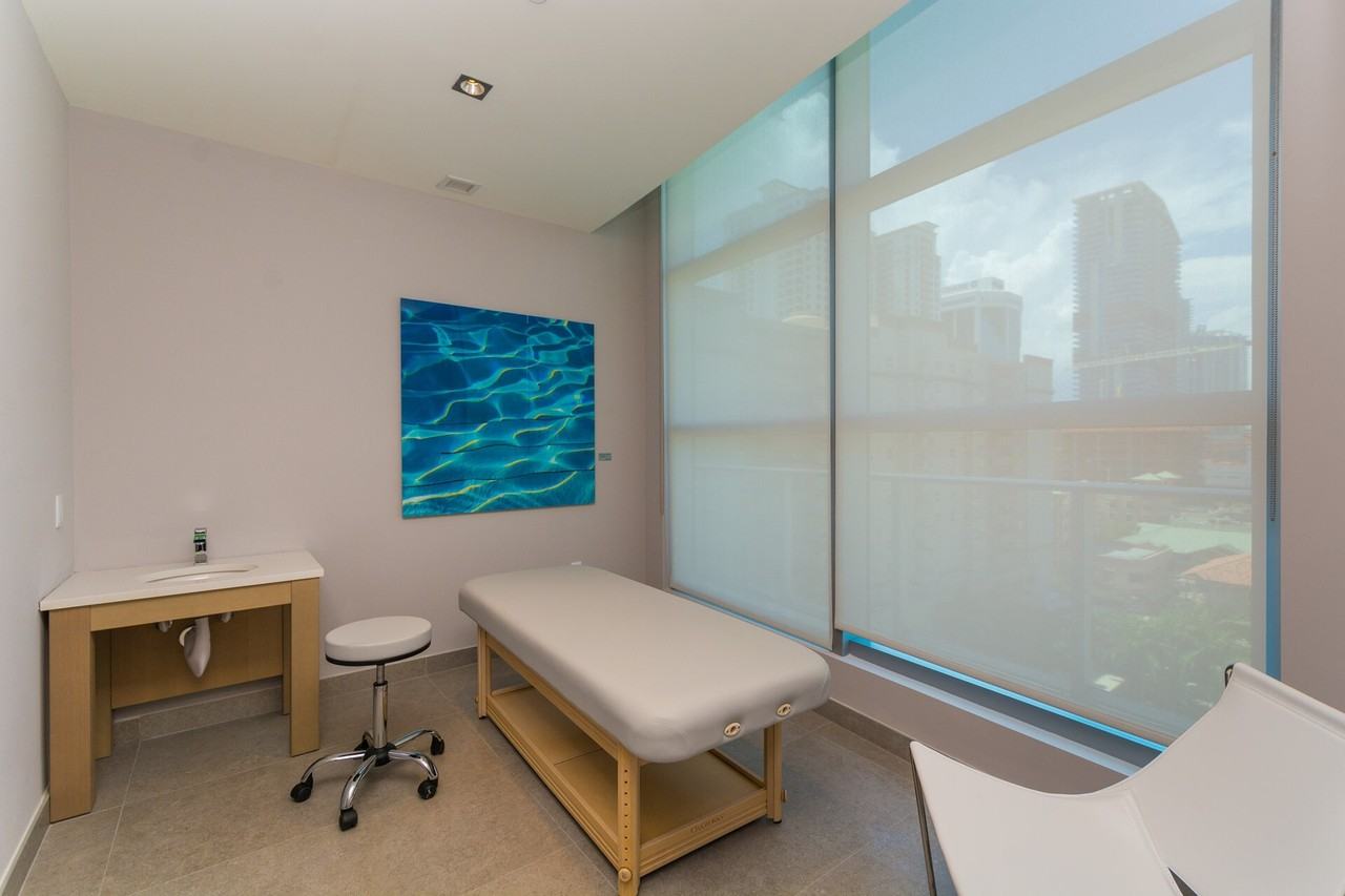 1100 S Miami Ave #1 - Photo 5 of 34