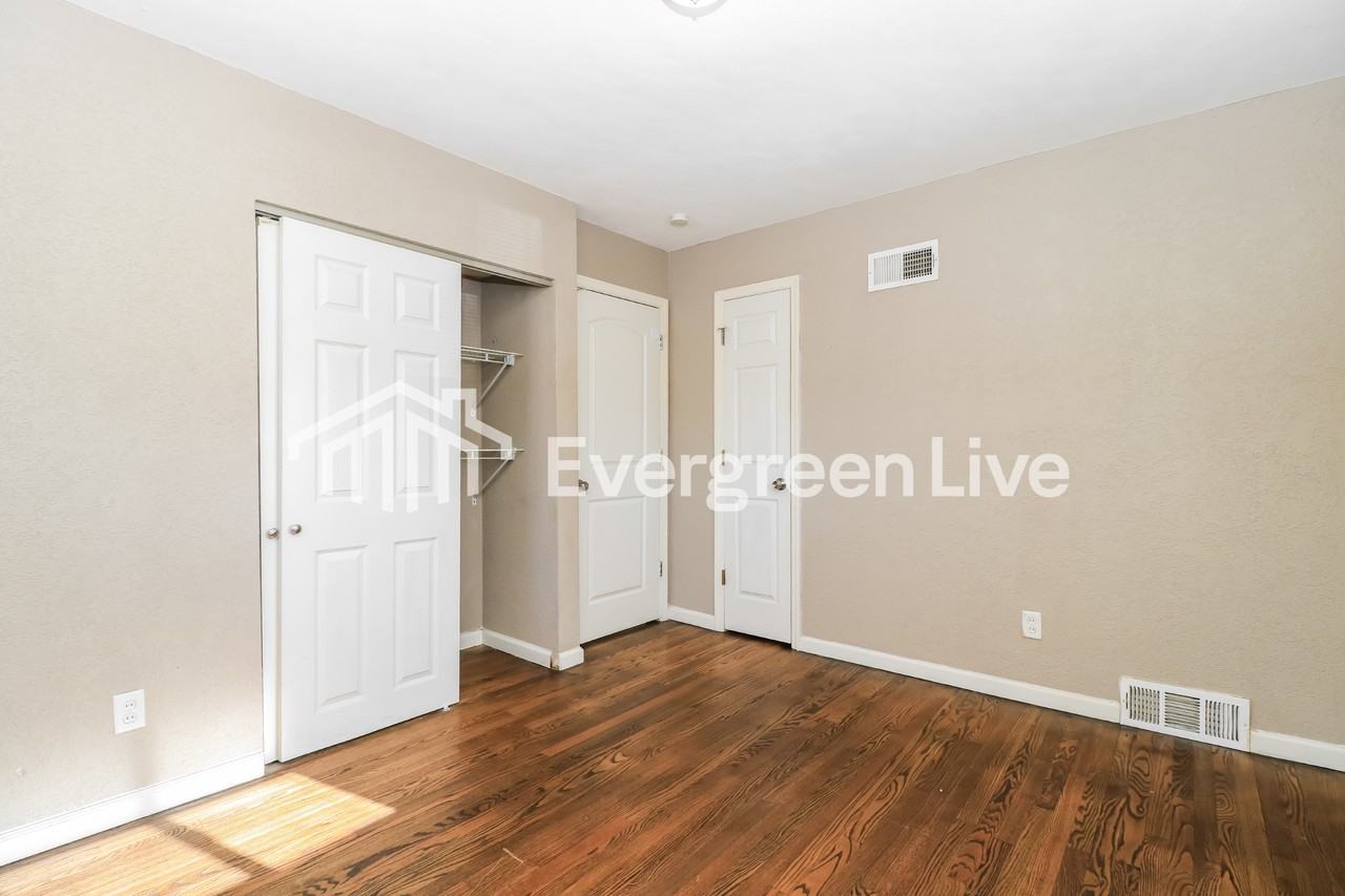 725 Tyson Dr - Photo 7 of 15