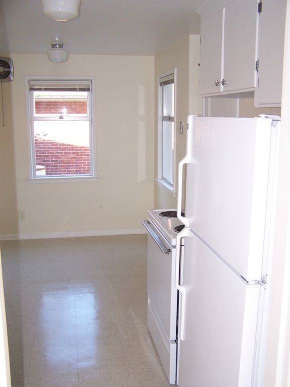 3853 33rd Ave W - Photo 4 of 13