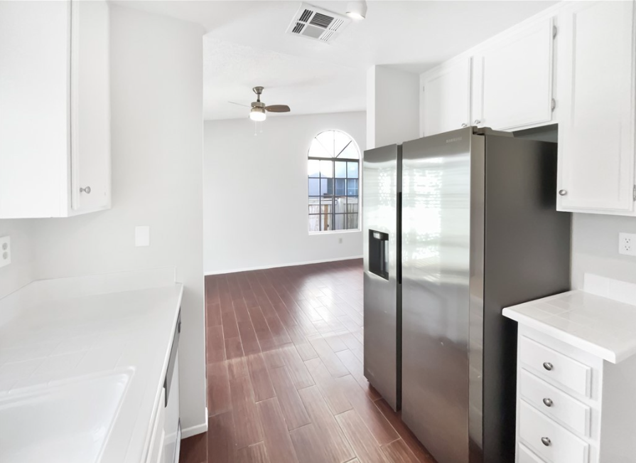 12362 Highgate Ave - Photo 2 of 18