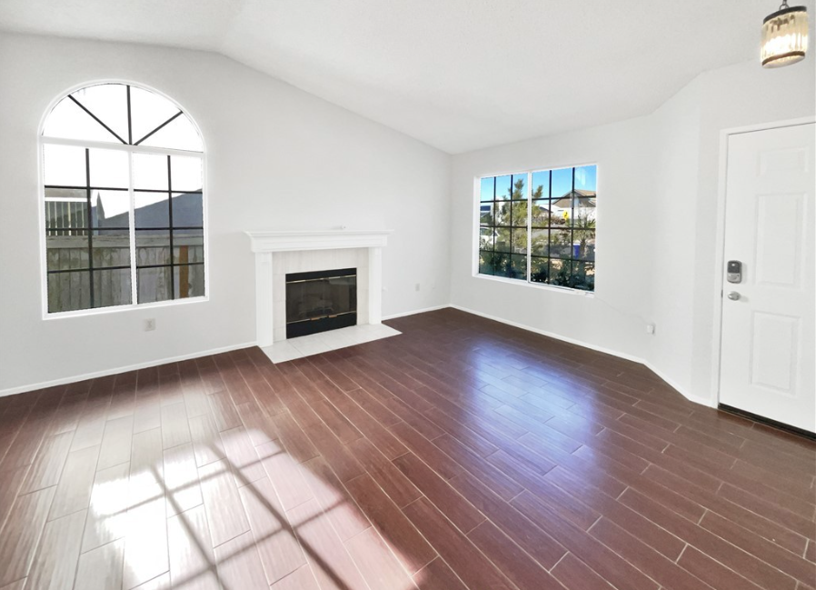 12362 Highgate Ave - Photo 5 of 18