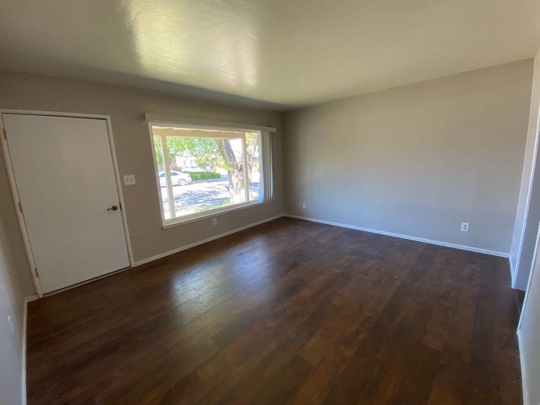 6 Plane Ave - Photo 2 of 15