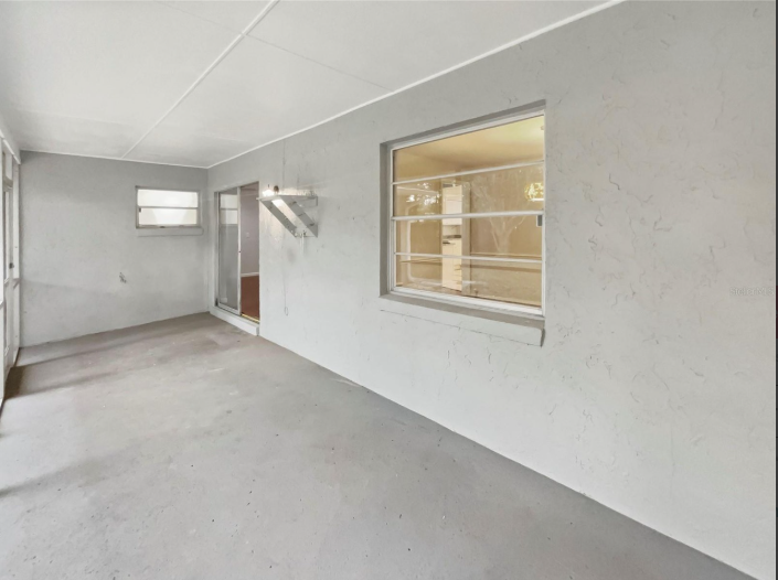 8442 Clematis Ln - Photo 5 of 10