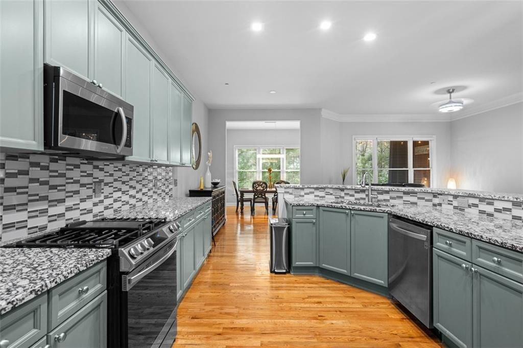 1286 Creekside Ter Se