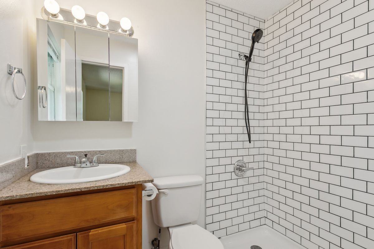 28547 Canal Dr - Photo 5 of 11