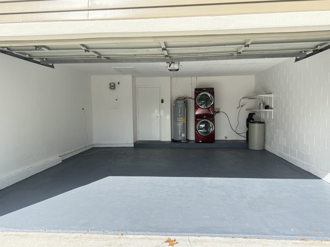 1545 Wyman Cir #A - Photo 2 of 9