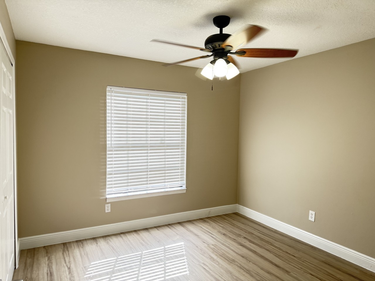 1545 Wyman Cir #A - Photo 2 of 9