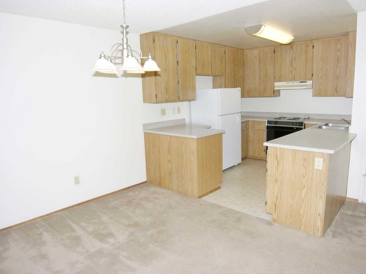 ShadowRidge Country Club Villas - Photo 5 of 10