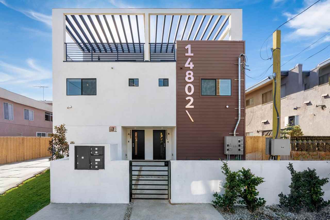 14802 Vanowen Street - Photo 2 of 38