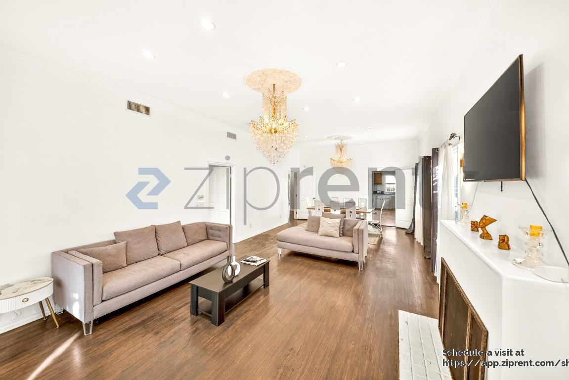 138 N Hamel Dr - Photo 5 of 43