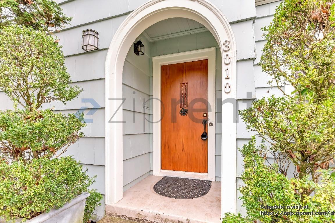 3010 Se Lambert St - Photo 3 of 30