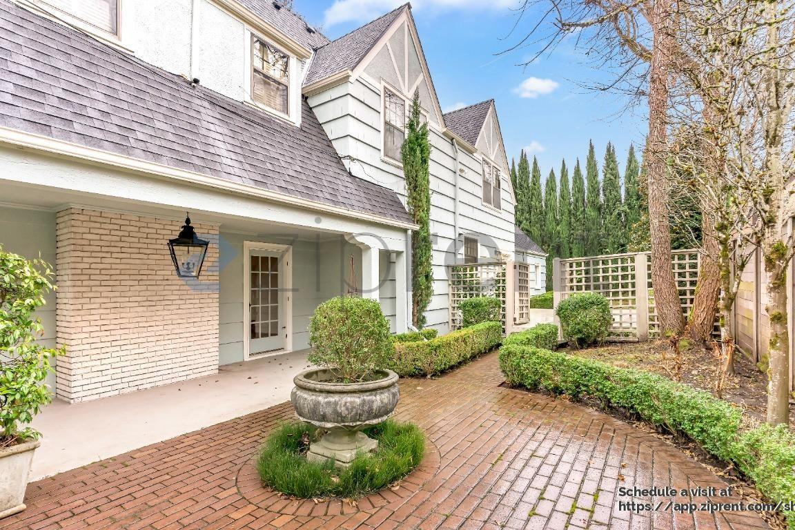 3010 Se Lambert St - Photo 5 of 30