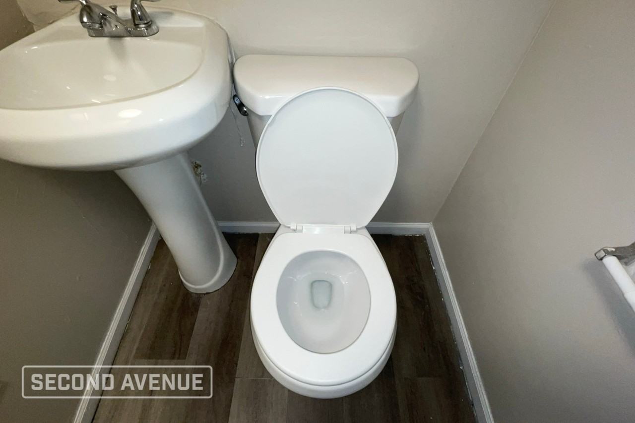 10036 S Paxton Ave - Photo 6 of 14